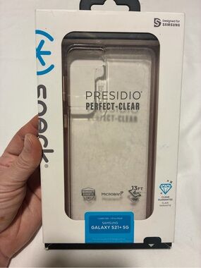 speck Presidio Perfect-Clear Case — Transparent with Smoke Edge